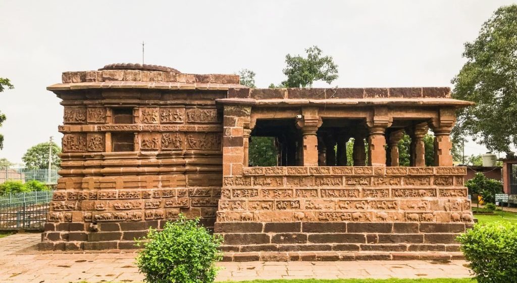 mahadev temple devbaloda